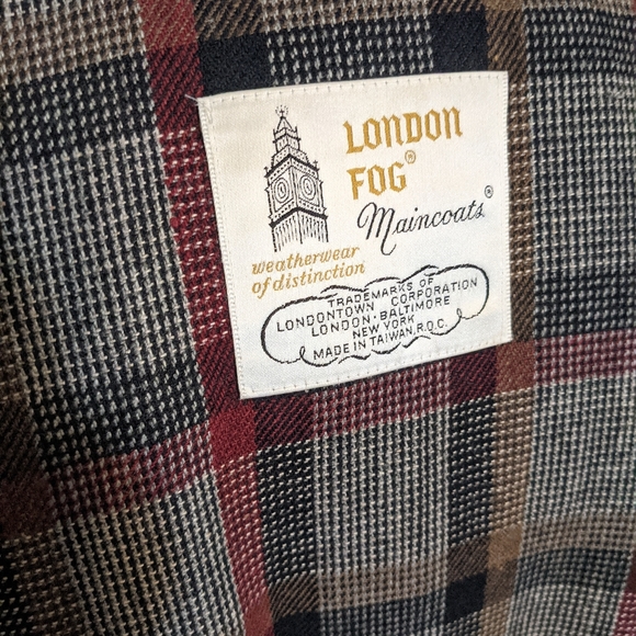 Vintage London Fog Trench Coat - Picture 5 of 5
